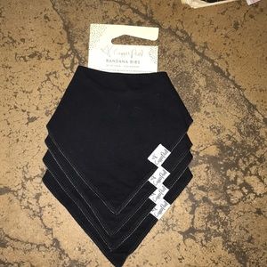 Copper Pearl black bandana bibs